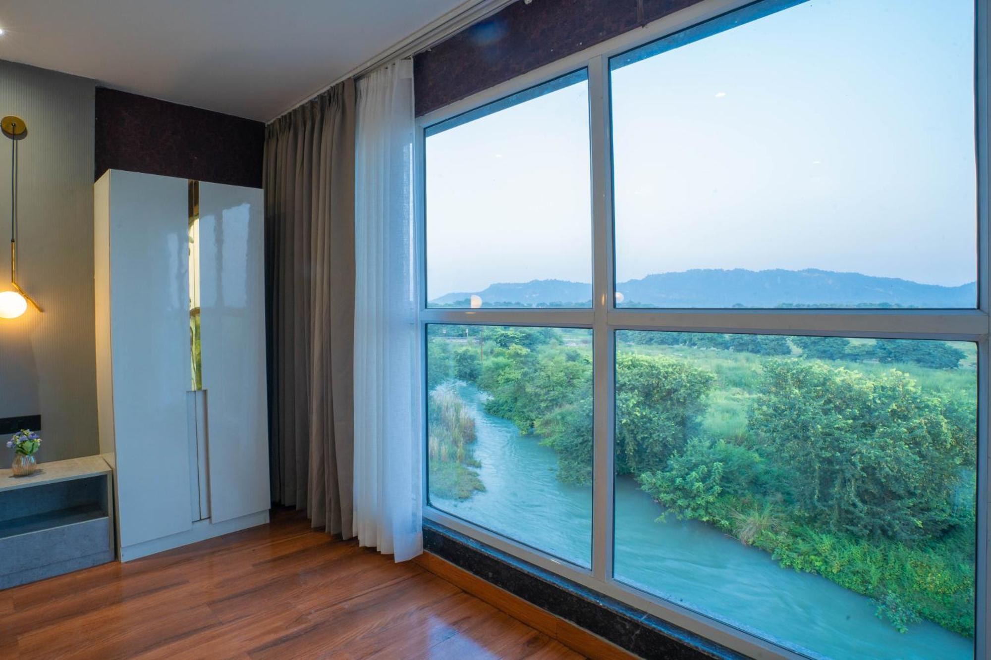 Sukoon By The Ganges - A Riverside Retreat ハリドワール エクステリア 写真