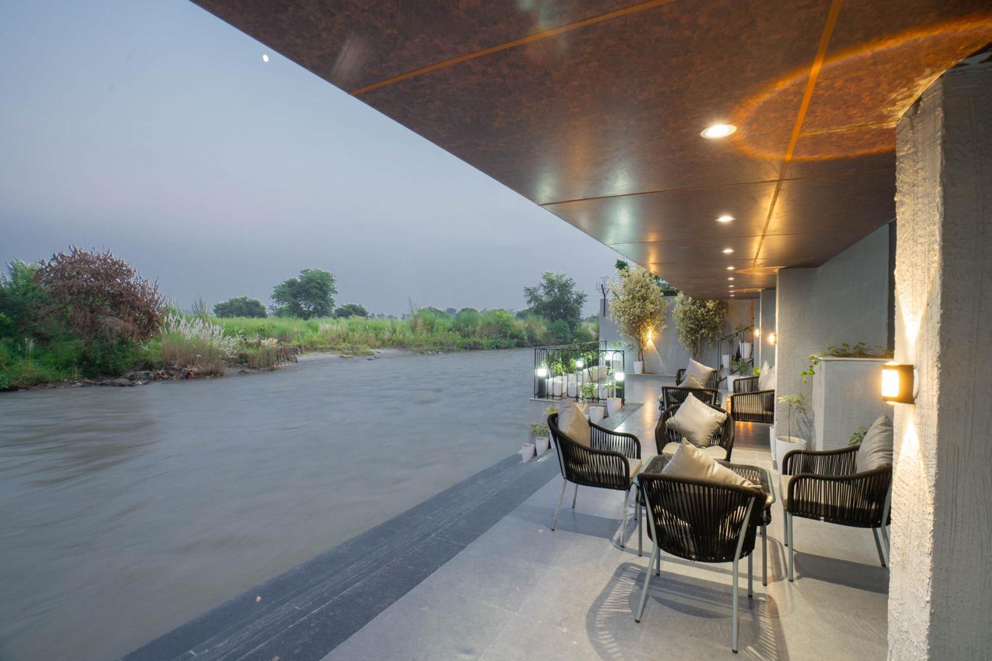 Sukoon By The Ganges - A Riverside Retreat ハリドワール エクステリア 写真